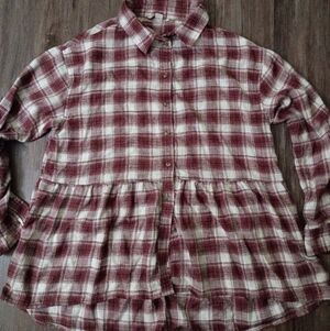 WOMEN'S AMERICAN EAGLE PEPLUM FLANNEL SHIRT SIZE MEDIUM AND FULL TILT FLANNEL